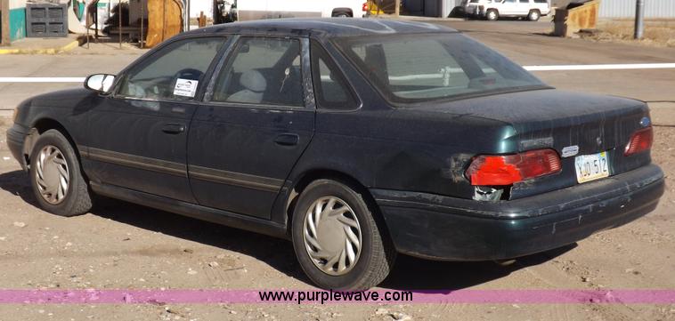 image for item F6360 1995 Ford Taurus