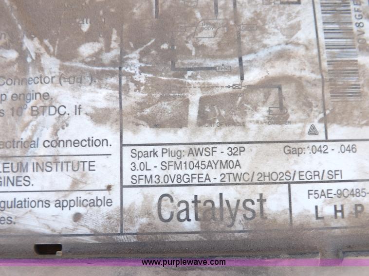 image for item F6360 1995 Ford Taurus