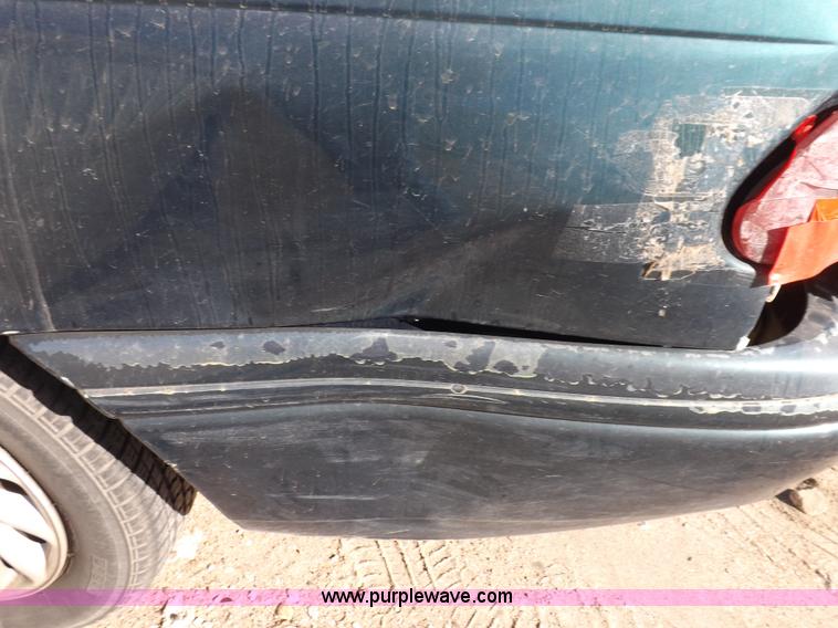 image for item F6360 1995 Ford Taurus