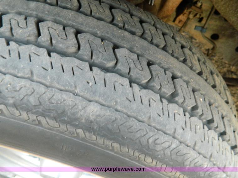 image for item G7668 1982 Ford Econoline E150 playtime van