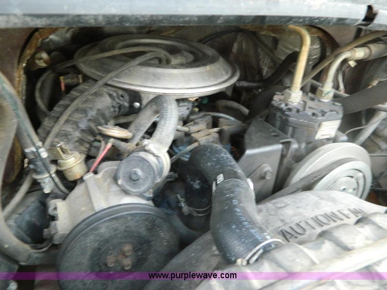 image for item G7668 1982 Ford Econoline E150 playtime van