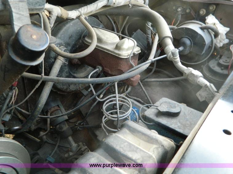 image for item G7668 1982 Ford Econoline E150 playtime van