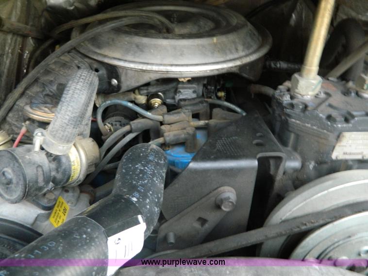 image for item G7668 1982 Ford Econoline E150 playtime van