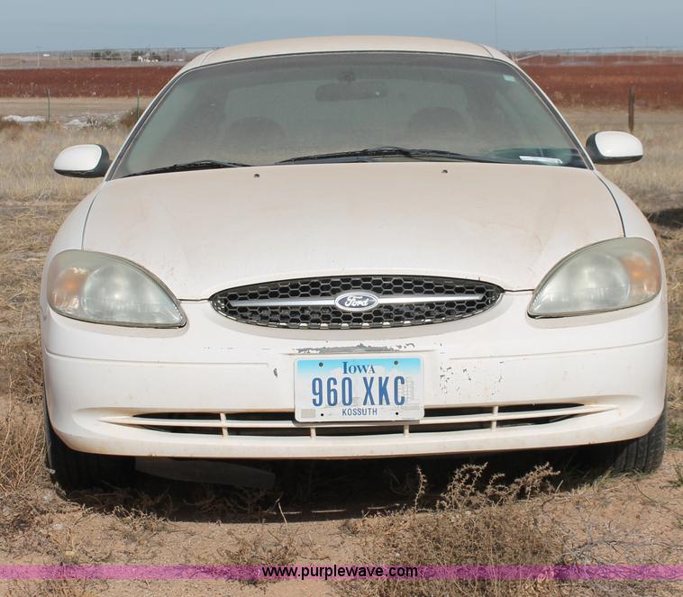 image for item O9355 2003 Ford Taurus SES
