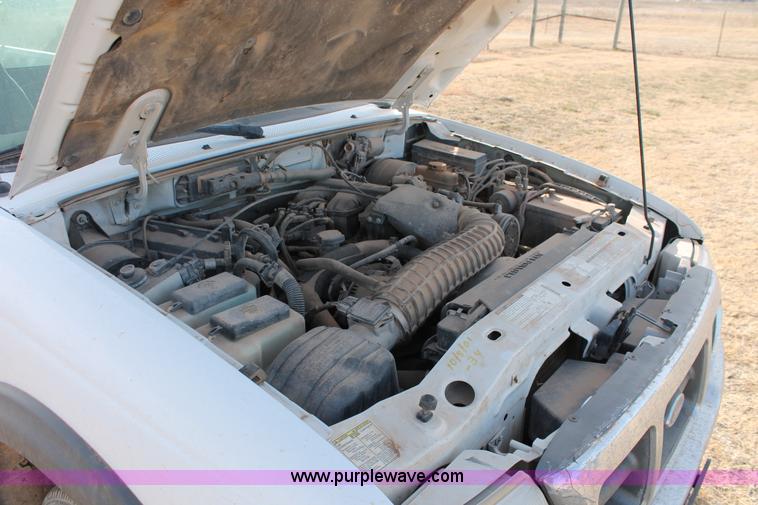 image for item O9360 2000 Ford Ranger SuperCab pickup truck