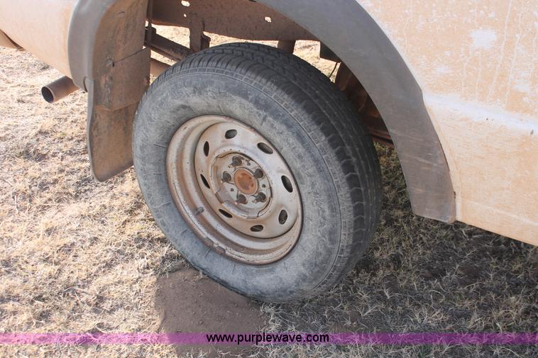 image for item O9360 2000 Ford Ranger SuperCab pickup truck