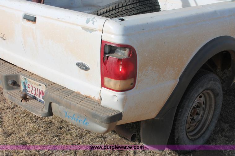 image for item O9360 2000 Ford Ranger SuperCab pickup truck