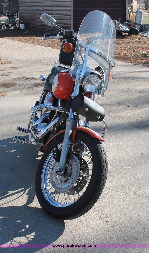 image for item O9398 1998 Harley Davidson Dyna Low Rider motorcycle