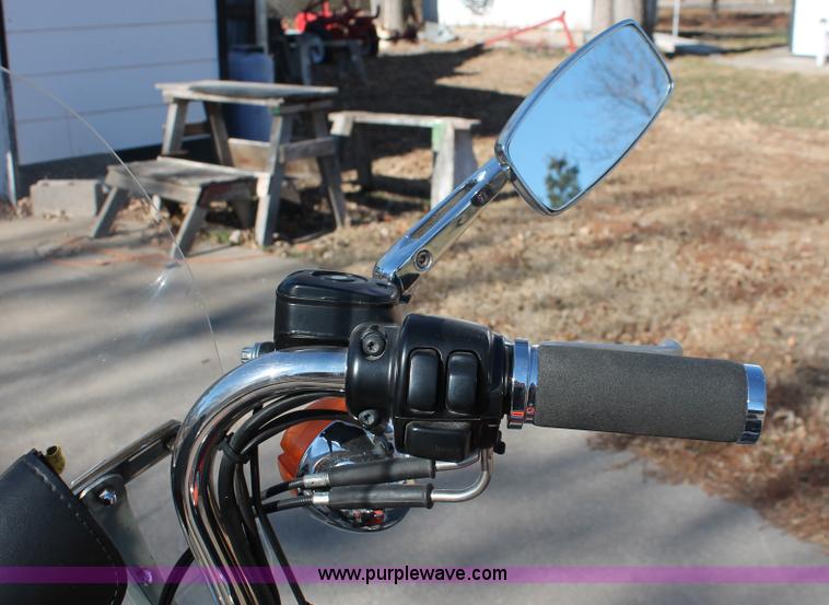 image for item O9398 1998 Harley Davidson Dyna Low Rider motorcycle