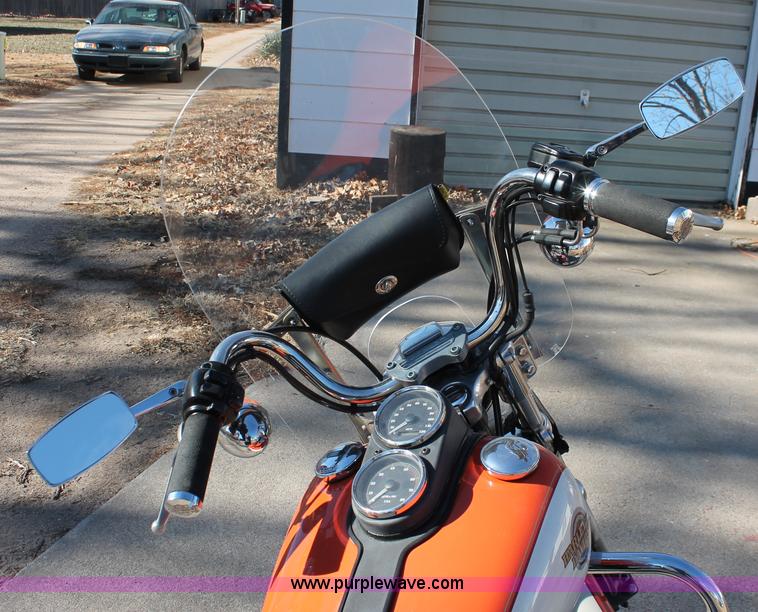 image for item O9398 1998 Harley Davidson Dyna Low Rider motorcycle