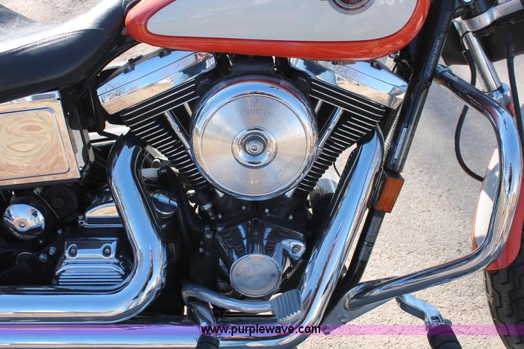 image for item O9398 1998 Harley Davidson Dyna Low Rider motorcycle