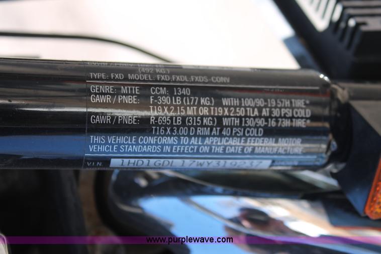 image for item O9398 1998 Harley Davidson Dyna Low Rider motorcycle