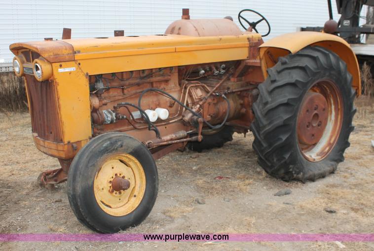 image for item O9453 1959 Minneapolis Moline G-VI tractor
