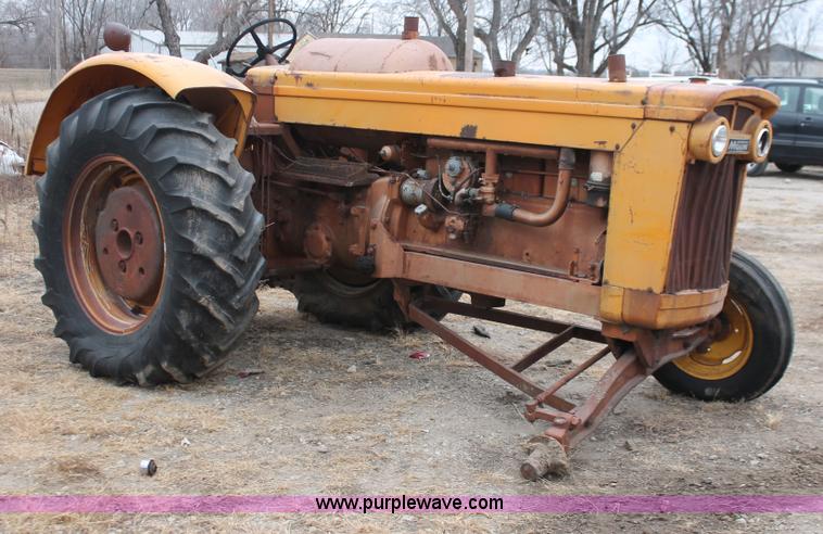 image for item O9453 1959 Minneapolis Moline G-VI tractor