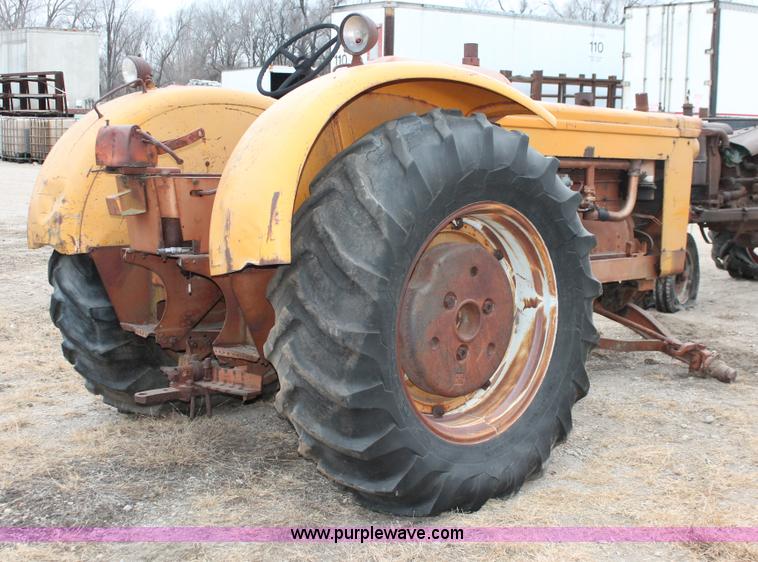 image for item O9453 1959 Minneapolis Moline G-VI tractor