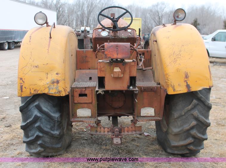 image for item O9453 1959 Minneapolis Moline G-VI tractor
