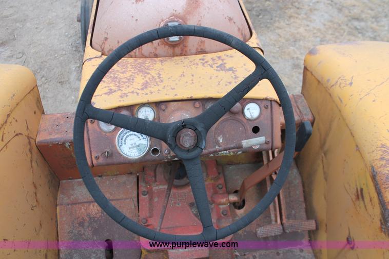 image for item O9453 1959 Minneapolis Moline G-VI tractor