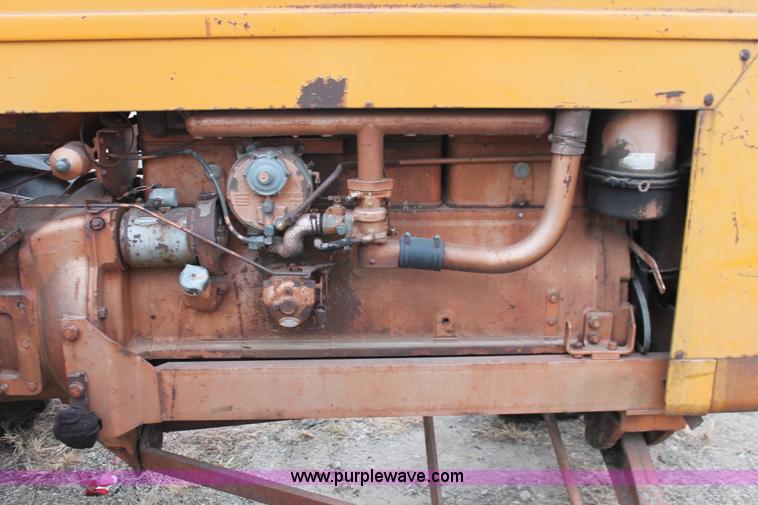 image for item O9453 1959 Minneapolis Moline G-VI tractor