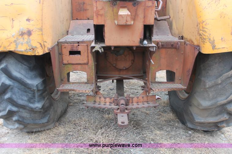 image for item O9453 1959 Minneapolis Moline G-VI tractor