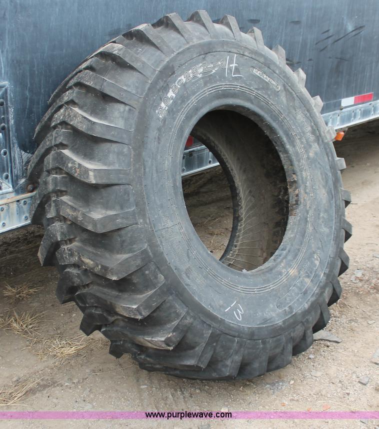 image for item O9458 Indus K-448 20.5-25 tire
