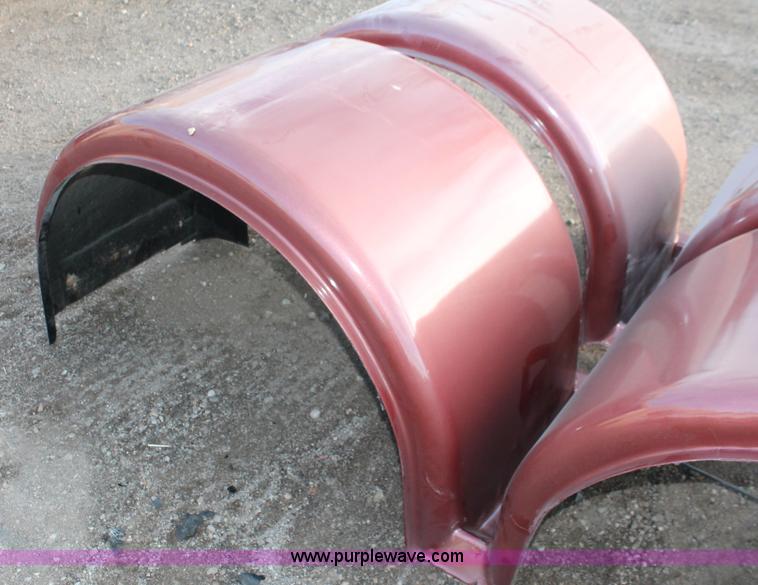 image for item O9460 Dual half semi tractor truck fender set