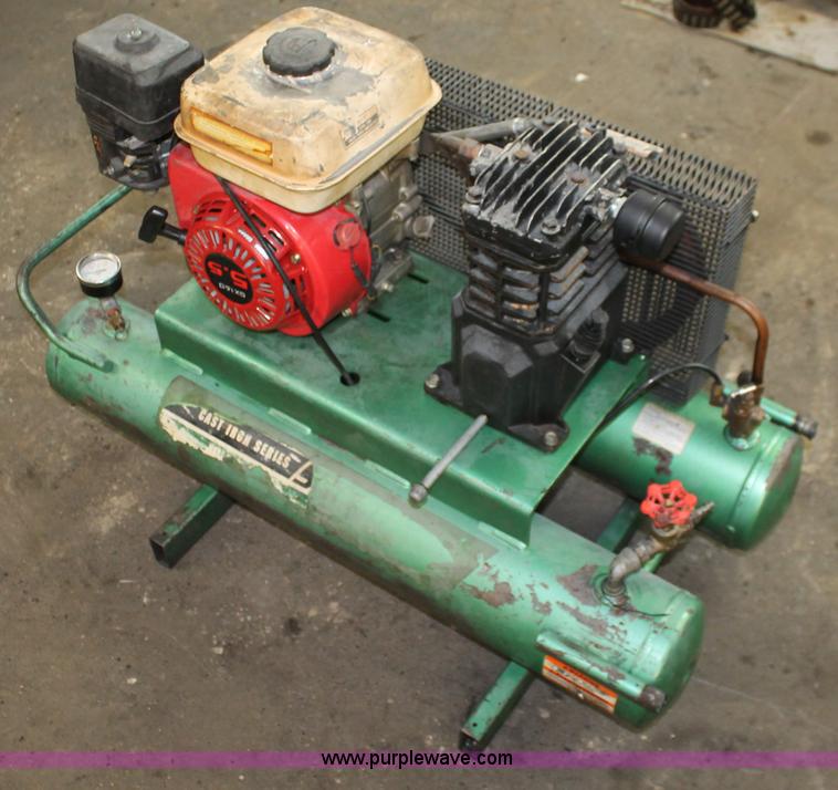 image for item O9461 Speedaire Cast Iron series air compressor