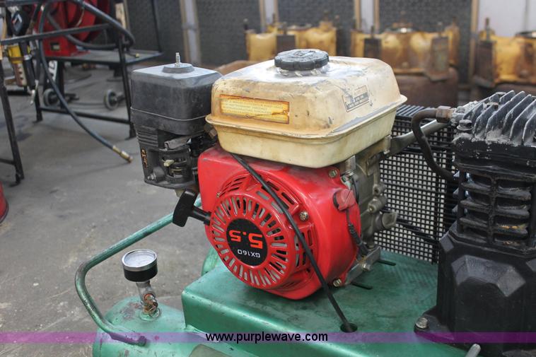 image for item O9461 Speedaire Cast Iron series air compressor