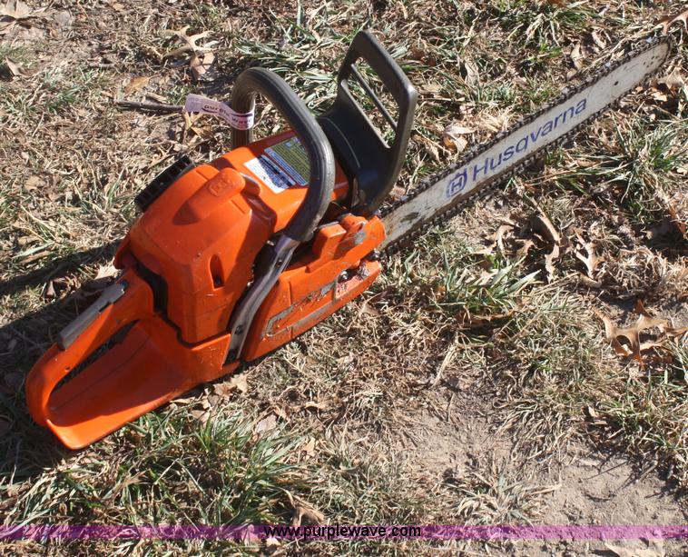 image for item O9829 Husky 350 chainsaw