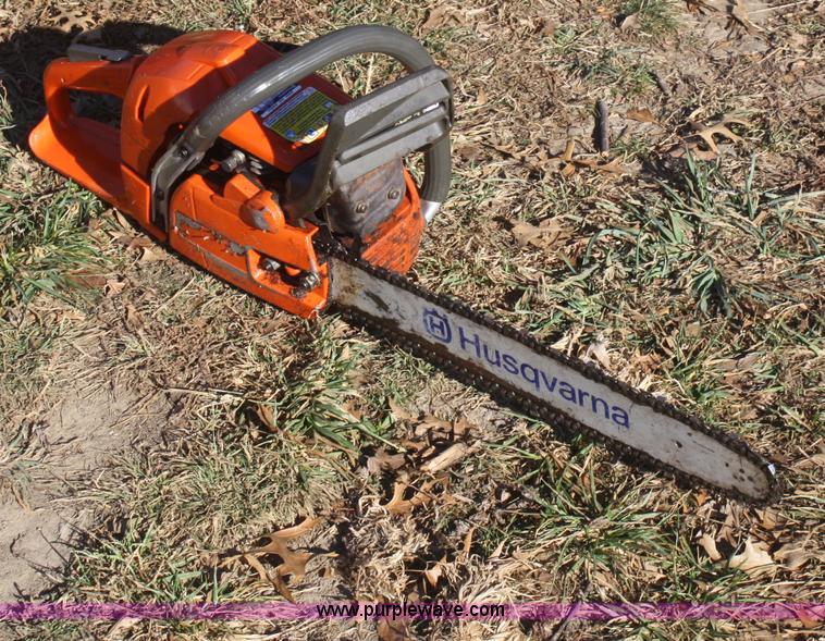 image for item O9829 Husky 350 chainsaw