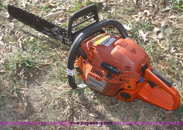 image for item O9831 Husky 351 chainsaw