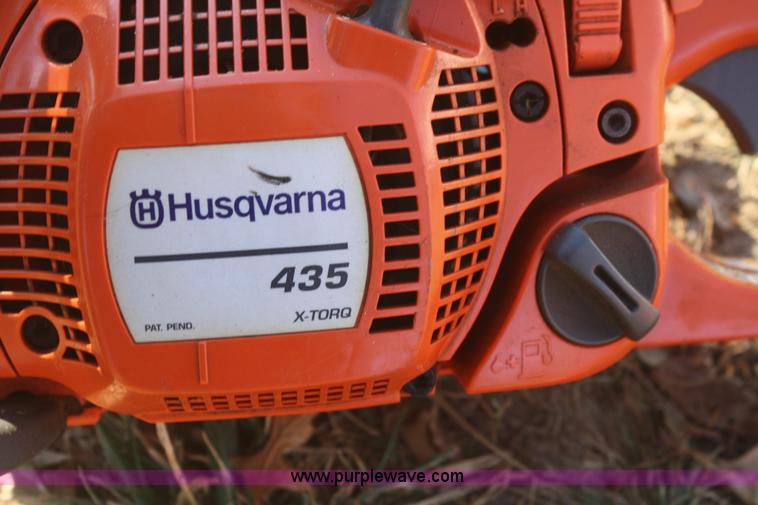 image for item O9832 Husky 435 chainsaw