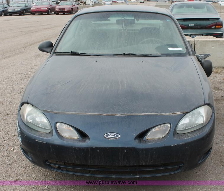 image for item O9364 2002 Ford ZX2
