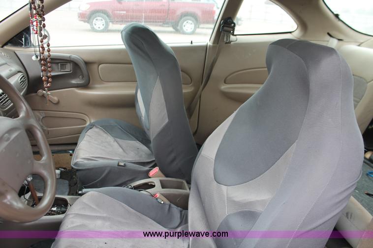 image for item O9364 2002 Ford ZX2