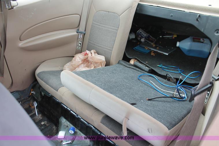 image for item O9364 2002 Ford ZX2