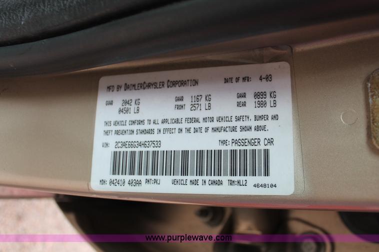 image for item O9366 2004 Chrysler 300