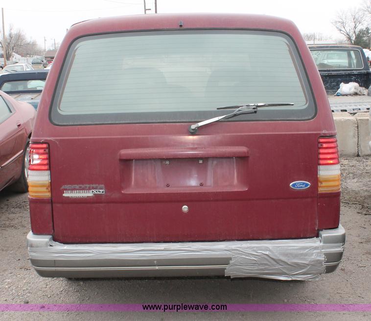image for item O9368 1993 Ford Aerostar XLT