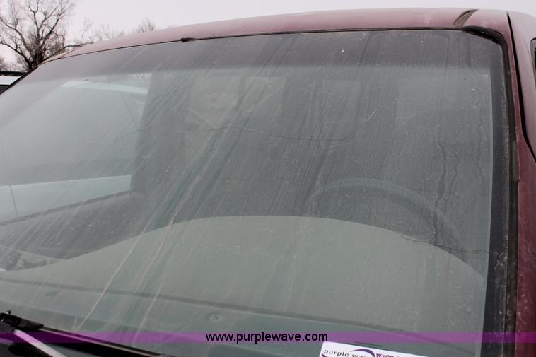 image for item O9368 1993 Ford Aerostar XLT