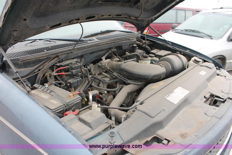 image for item O9369 1998 Ford Expedition Eddie Bauer SUV