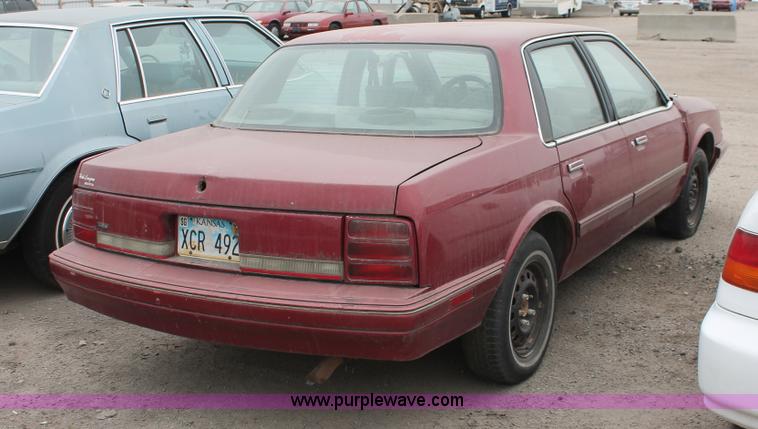 image for item O9373 1994 Oldsmobile Cutlass Ciera S