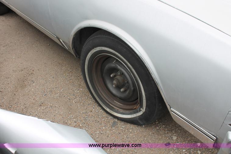 image for item O9374 1988 Chevrolet Caprice Classic Brougham