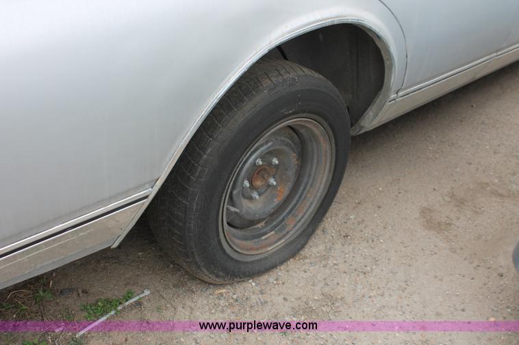 image for item O9374 1988 Chevrolet Caprice Classic Brougham