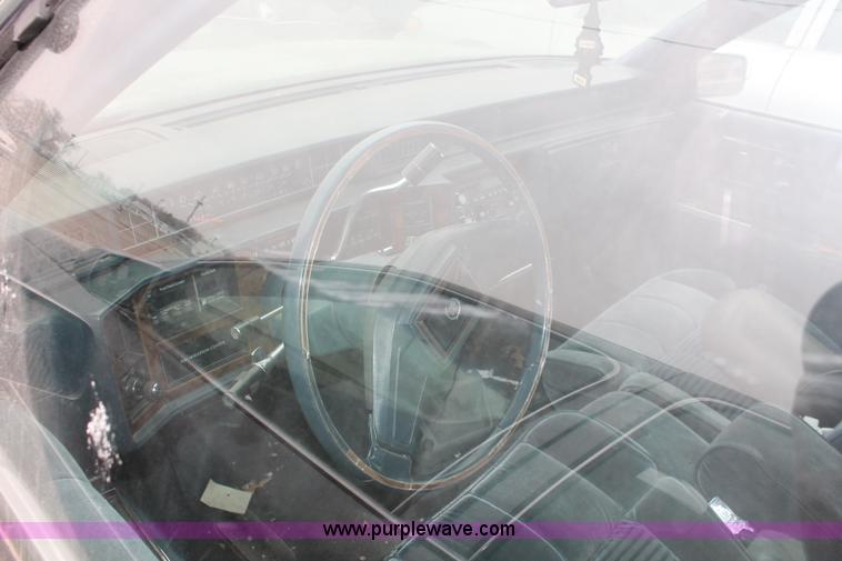 image for item O9375 1987 Cadillac DeVille