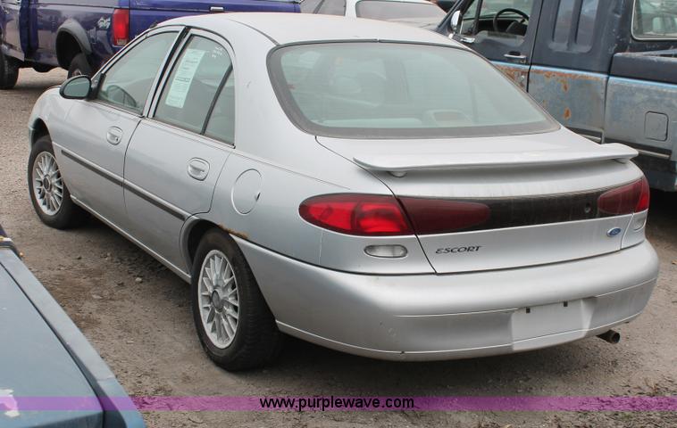 image for item O9376 1997 Ford Escort