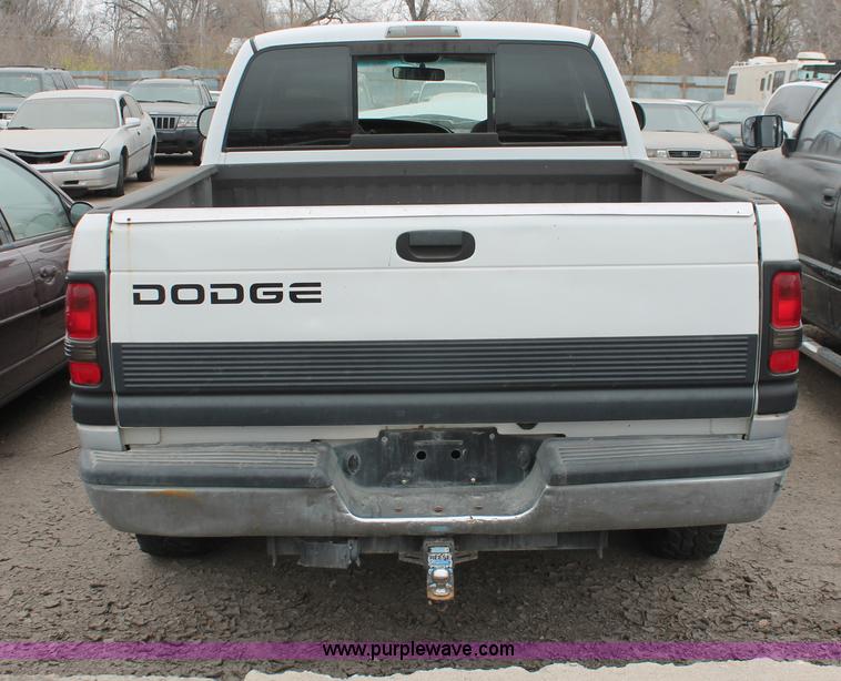 image for item O9378 2000 Dodge Ram 1500 Quad Cab pickup truck