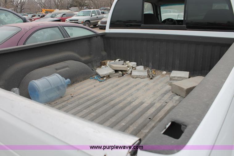 image for item O9378 2000 Dodge Ram 1500 Quad Cab pickup truck