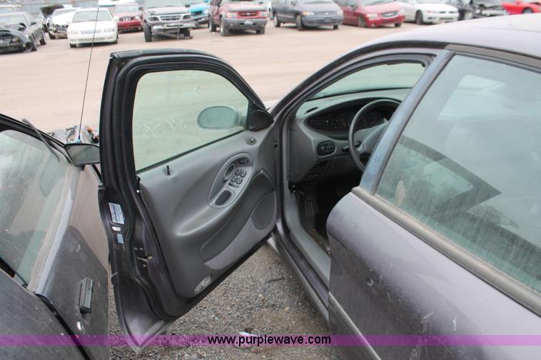 image for item O9380 1996 Ford Taurus