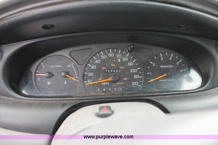 image for item O9380 1996 Ford Taurus