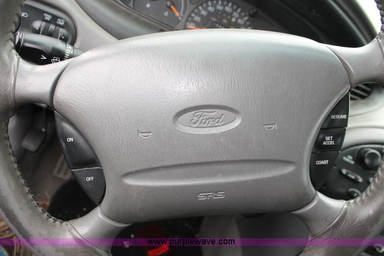 image for item O9380 1996 Ford Taurus