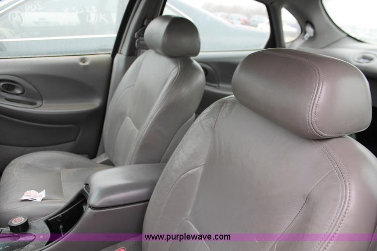 image for item O9380 1996 Ford Taurus