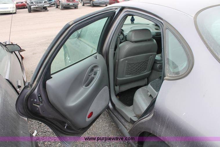 image for item O9380 1996 Ford Taurus